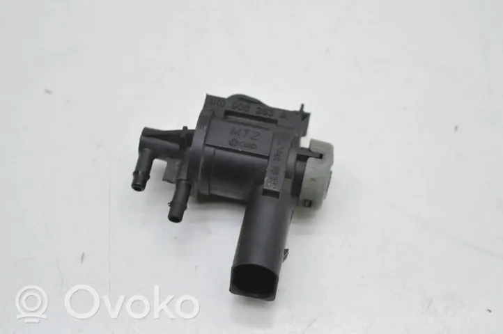 Audi A3 S3 A3 Sportback 8P Valve vacuum 