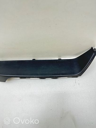 Mercedes-Benz C W204 Radio/GPS head unit trim A2046890839