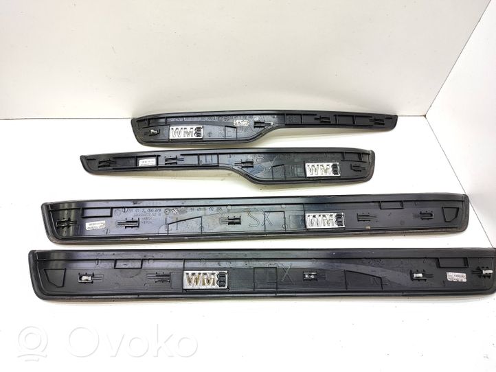 BMW 3 E90 E91 Etuoven kynnyksen suojalista 7060279