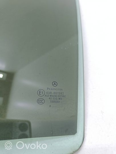 Mercedes-Benz C W204 Rear door window glass 43R-001582