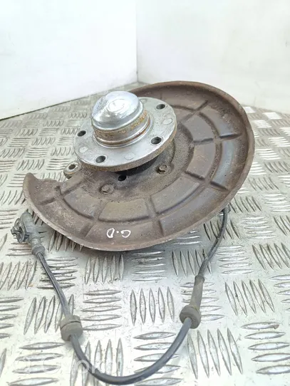 Opel Corsa D Rear wheel hub 