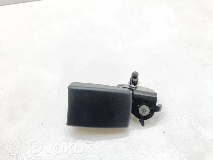 Opel Corsa D Boucle de ceinture de sécurité arrière centrale 13225292