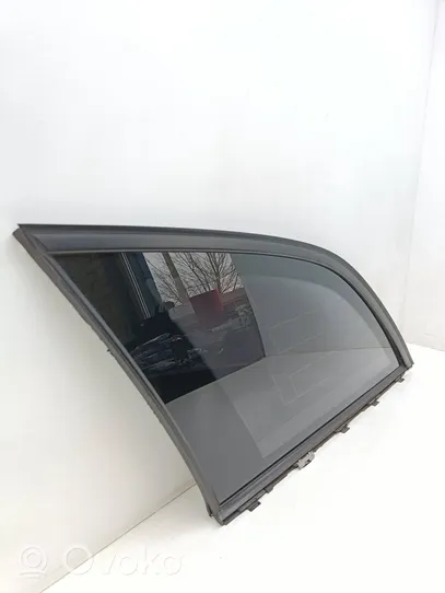 Mercedes-Benz C W204 Rear side window/glass A2046701112