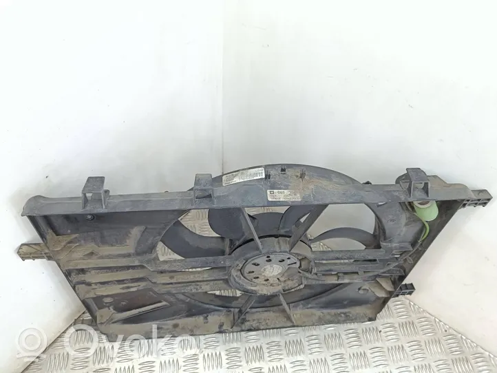 Opel Astra J Elektrolüfter 13250332