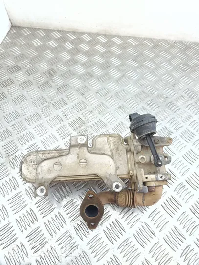 Volkswagen Golf V Valvola di raffreddamento EGR 3210275