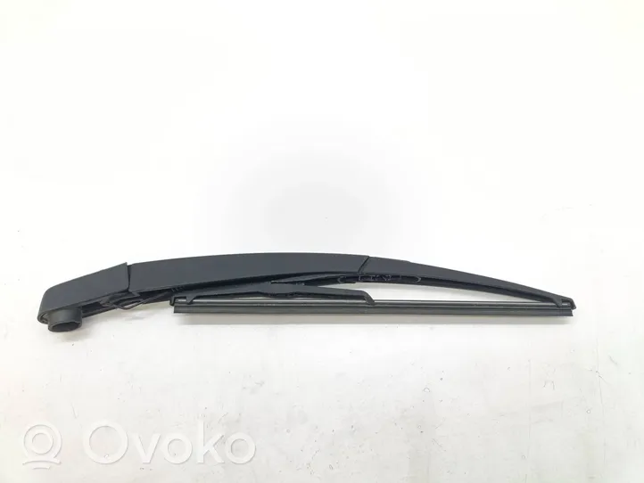 Opel Insignia A Rear wiper blade arm 