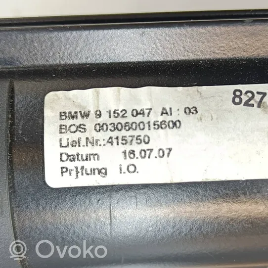 BMW 3 E90 E91 Plage arrière couvre-bagages 9152047