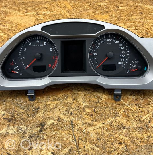 Audi A6 S6 C6 4F Compteur de vitesse tableau de bord 4F0920900M