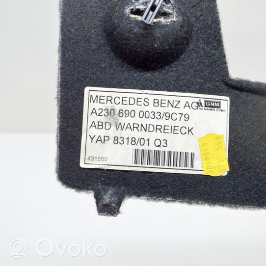 Mercedes-Benz SL R230 Keskikonsolin takasivuverhoilu 2306900033