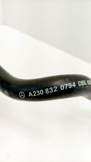 Mercedes-Benz SL R230 Moottorin vesijäähdytyksen putki/letku A2308320794