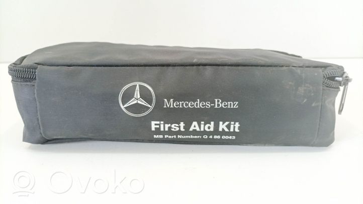 Mercedes-Benz SL R230 Kit di pronto soccorso 