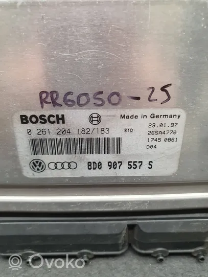 Audi A4 S4 B5 8D Variklio valdymo blokas 8D0907557S