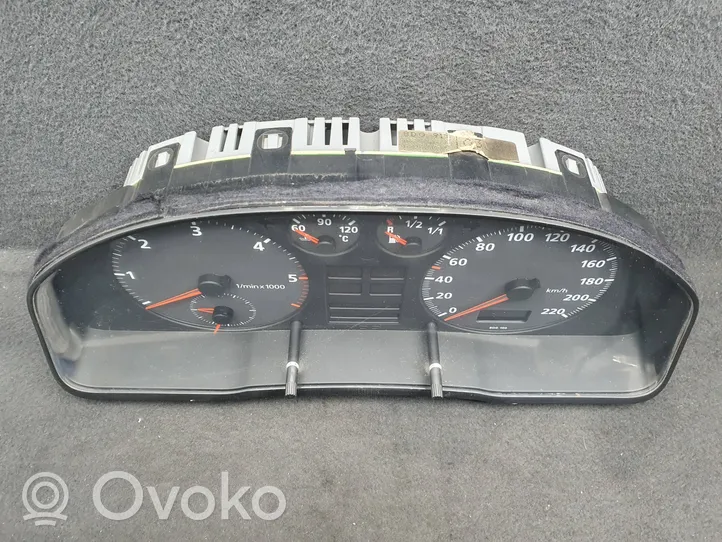 Audi A4 S4 B5 8D Speedometer (instrument cluster) 8D0919033A