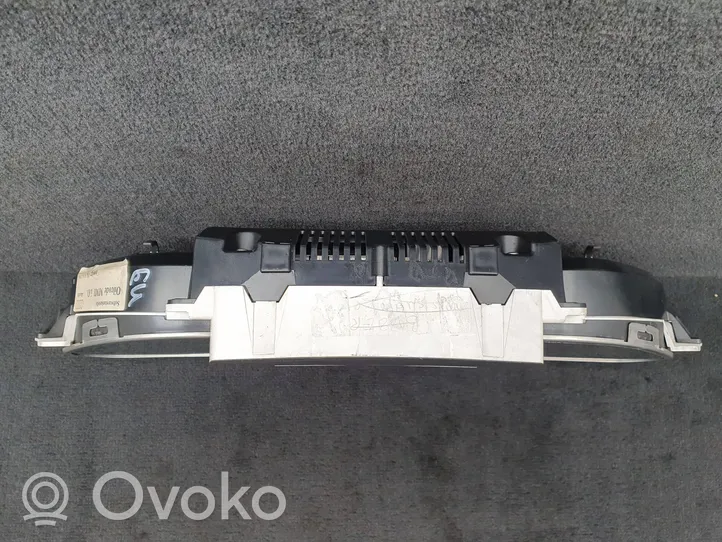 Audi A6 S6 C6 4F Spidometras (prietaisų skydelis) 4F0920931F