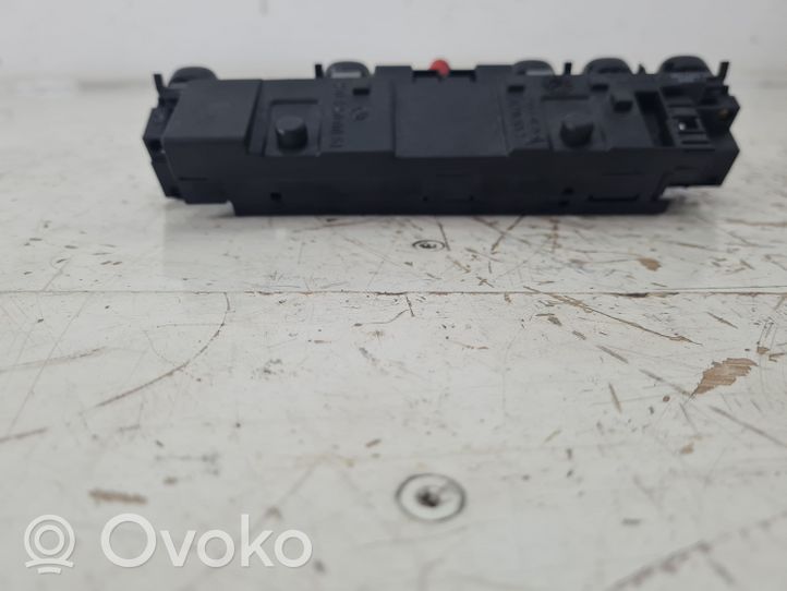 Mercedes-Benz E W210 Hazard light switch 2108201410