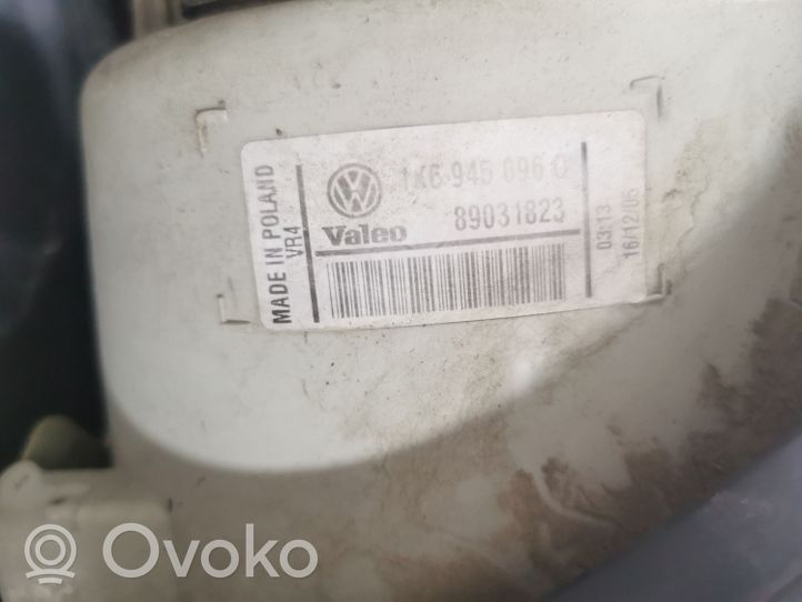 Volkswagen Golf V Lampa tylna 89031823