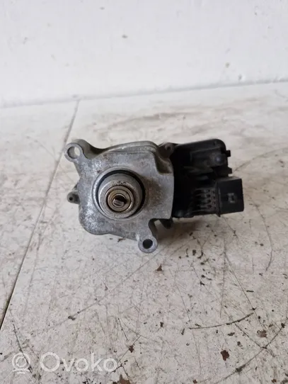 BMW X5 E70 Gearbox-reducer motor 7619181