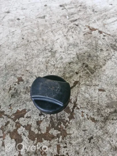 Opel Zafira A Fuel tank cap 