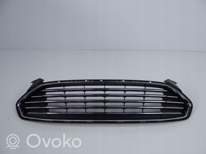 Ford Mondeo MK V Grille calandre supérieure de pare-chocs avant DS738150J