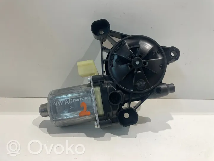 Audi A4 S4 B9 Moteur de lève-vitre de porte avant 8W0959802