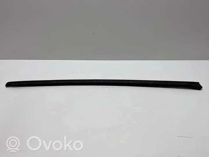 Volkswagen Touareg III Windshield trim 760854328