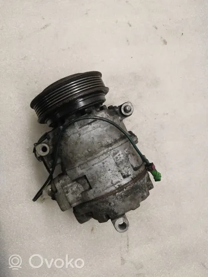 Audi A8 S8 D2 4D Compressore aria condizionata (A/C) (pompa) 4B0260105B