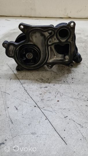 BMW 3 F30 F35 F31 Termostaatin kotelo 4107080