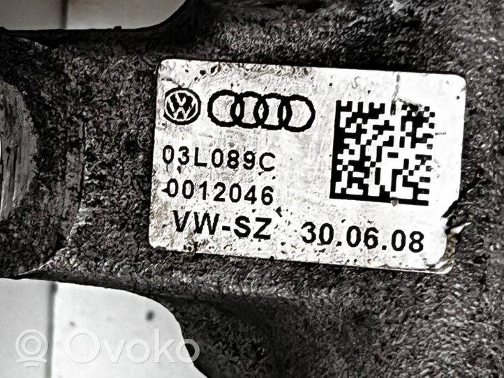 Volkswagen PASSAT B6 Listwa wtryskowa 03L089C