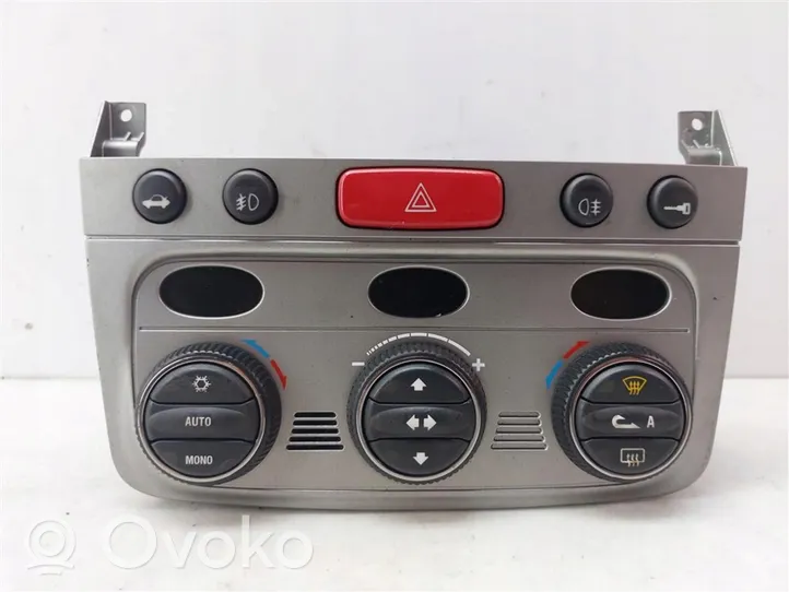 Alfa Romeo GT Ilmastointi-/lämmityslaitteen säätimen kehys 01560513690