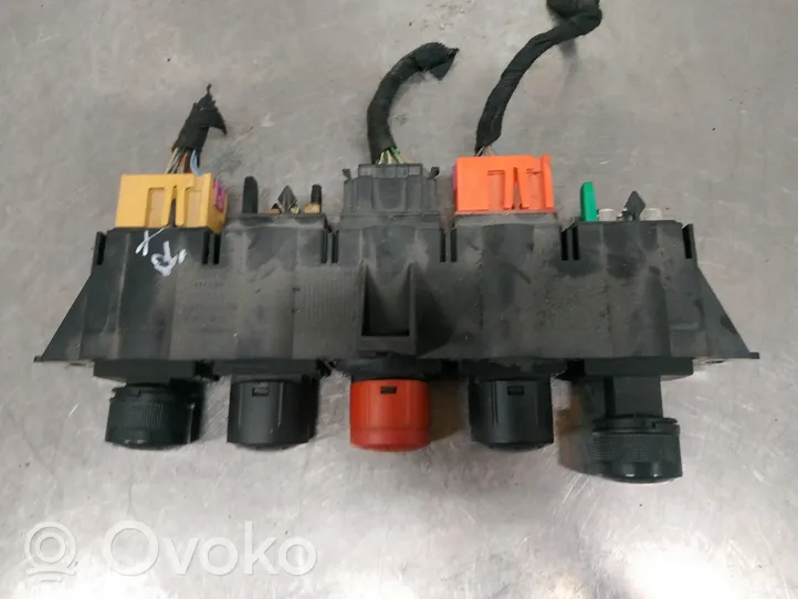 Audi TT Mk1 Inne przełączniki i przyciski 8N0941569A