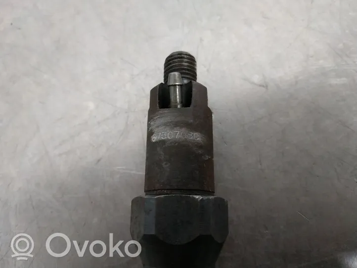 Nissan Serena Injecteur de carburant 6730708C