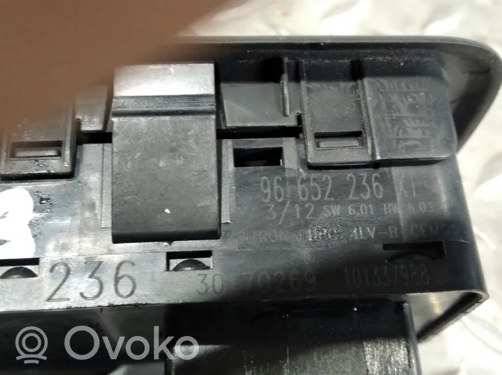 Citroen C1 Interrupteur commade lève-vitre 96652236XT