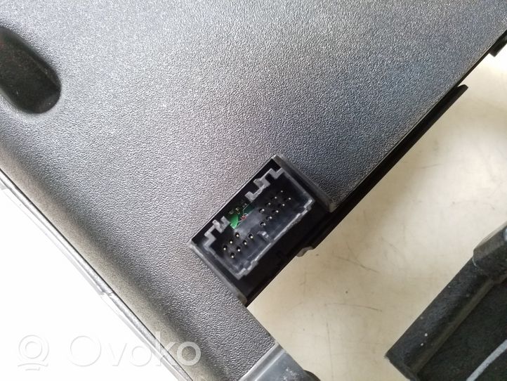 Volvo V50 Head unit multimedia control 30672565