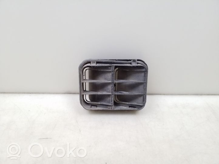 Nissan Primastar Grill / Wlot powietrza błotnika przedniego 91166963