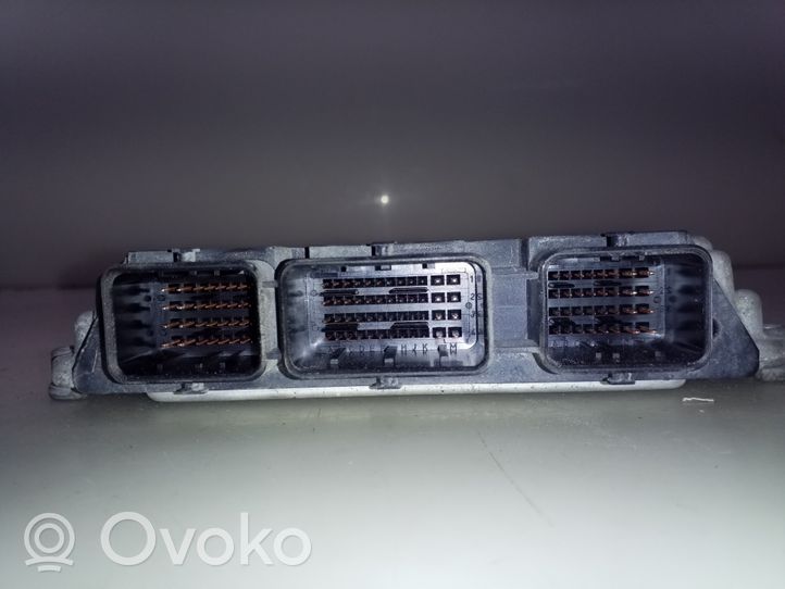 Nissan Primastar Sterownik / Moduł ECU 8200402578