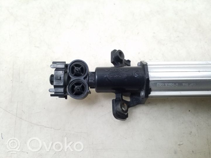 Volvo S60 Headlight washer spray nozzle 