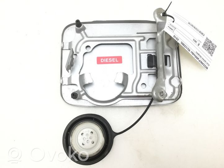 Nissan Pathfinder R51 Tapón del depósito de combustible 