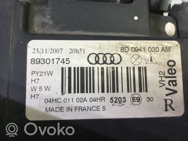 Audi A4 S4 B5 8D Faro/fanale 8D0941030AM