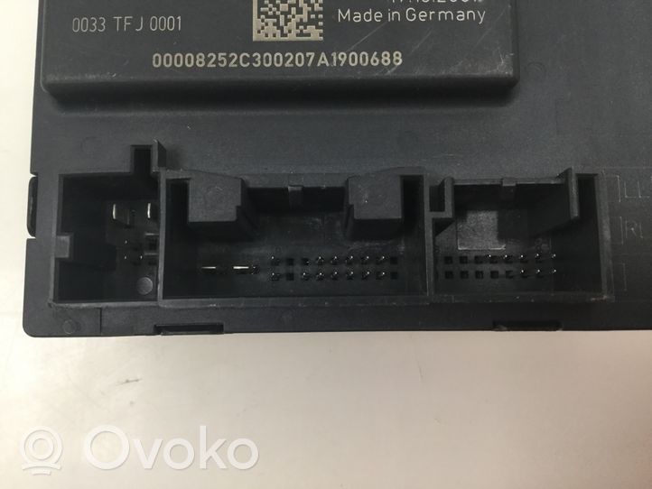 Audi A6 S6 C6 4F Unité de commande module de porte 4F0959794E