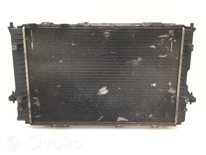 Audi 100 S4 C4 Radiateur de refroidissement 4A0121251R