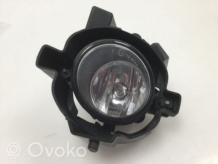 Nissan Qashqai Światło przeciwmgłowe przednie 261558990A