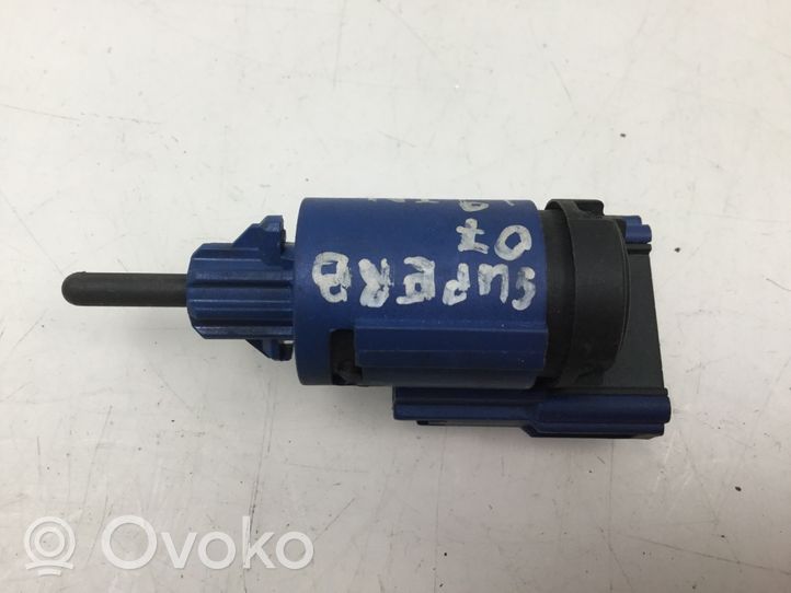 Skoda Superb B5 (3U) Interruptor sensor del pedal de freno 1J0927189F