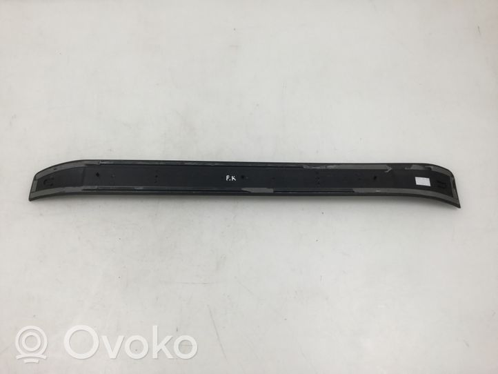 Audi A4 S4 B7 8E 8H Moldura protectora del borde delantero 8E0853373