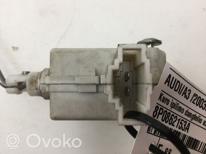 Audi A3 S3 8P Fuel tank cap lock 8P0862153A