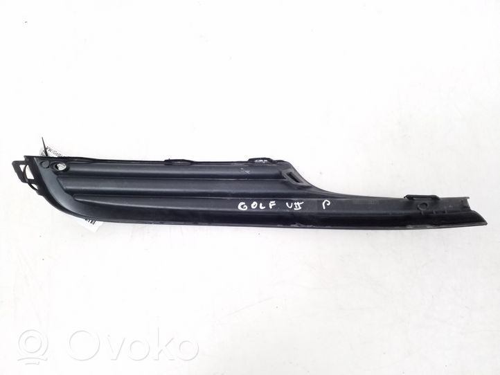 Volkswagen Golf VII Mascherina inferiore del paraurti anteriore 5G0853665