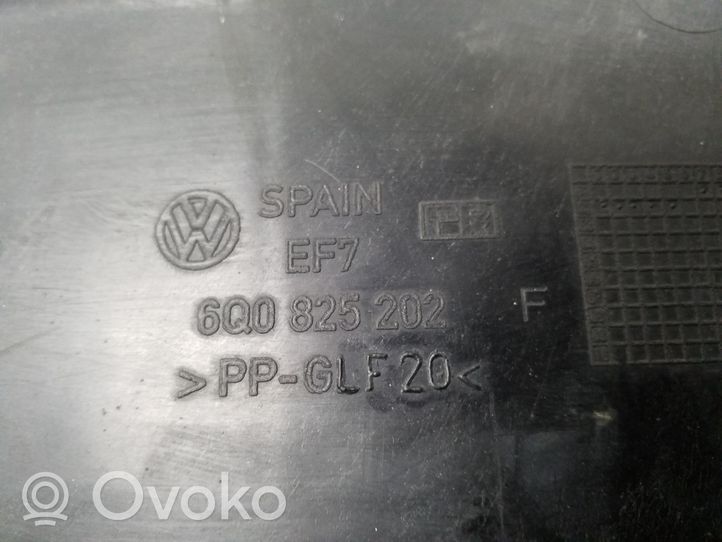 Volkswagen Polo Doublure de caisse et protecteur de panneau arrière 6Q0825202F