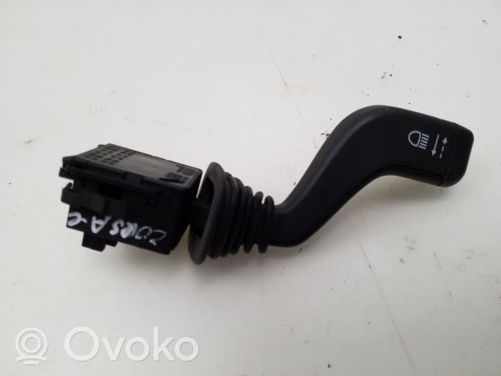 Opel Corsa C Pyyhkimen/suuntavilkun vipukytkin 