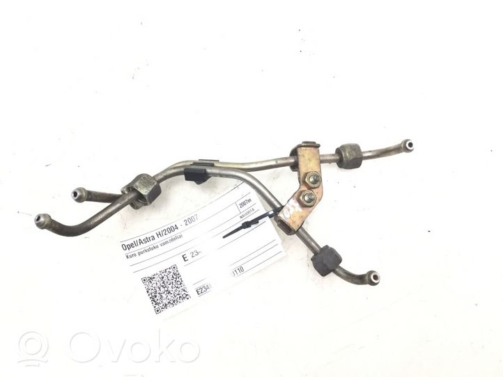 Opel Astra H Tuyau d'alimentation d'injecteur de carburant 