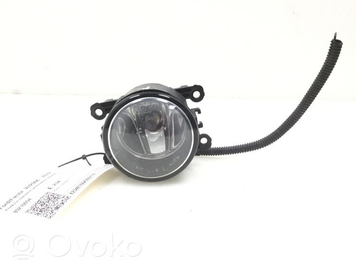 Nissan Navara Front fog light 89210094