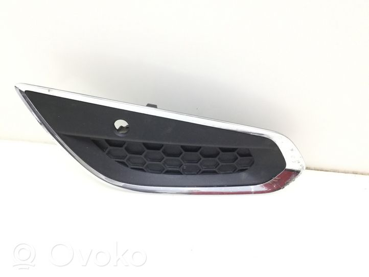 Volvo S60 Priešrūkinio žibinto apdaila/ grotelės 31294136